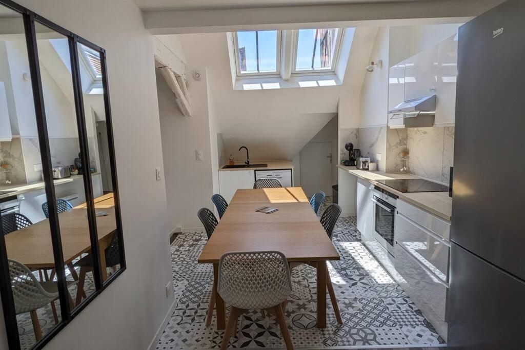 3 Appartements Premium Au Pied De La Cathedrale - Hypercentre Sens Luaran gambar